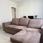 Cosy Apartment In The Center With Own Parking